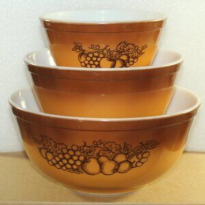 Vintage Pyrex Old Orchard 3 Piece Nesting Mixing Bowl Set 401/402/403 - EUC!